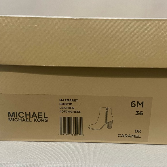 Michael Kors NEW IN BOX Margaret booties with side zip in dark caramel size 6 - Picture 6 of 9